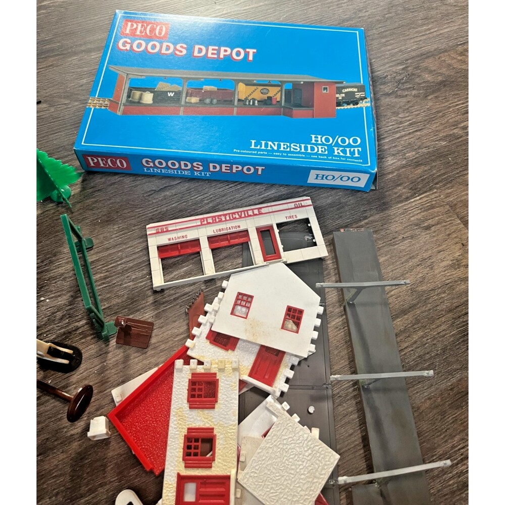 Mixed Lot Various Scale Model Train Layout Incomplete Buildings Parts & Pieces - Picture 4 of 4